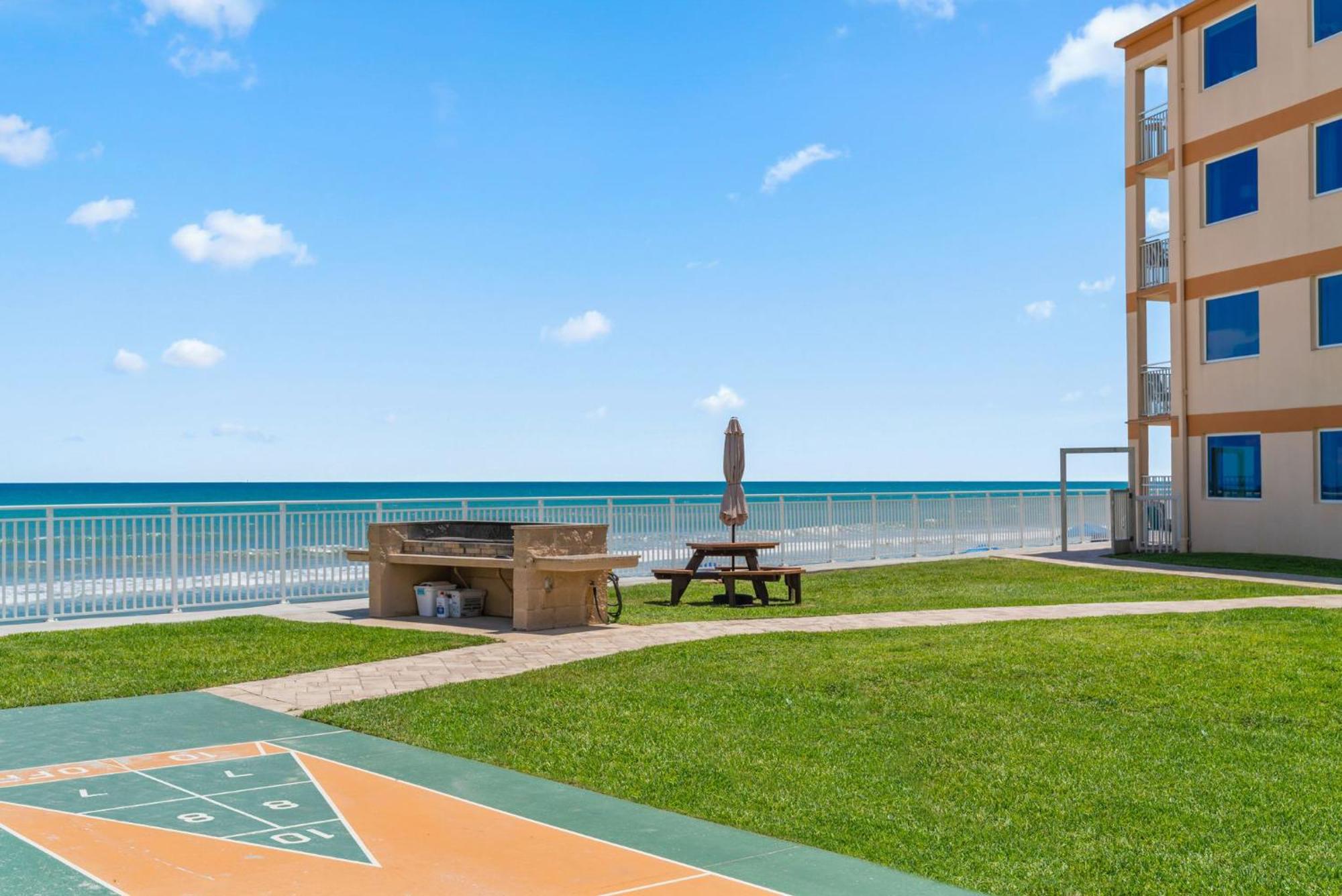 Paradise Beach Club - Oceanfront And Penthouse Satellite Beach Εξωτερικό φωτογραφία